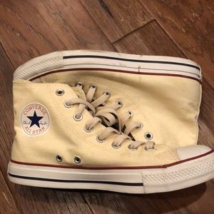 Converse High tops Cream\White Women’s Size 9
